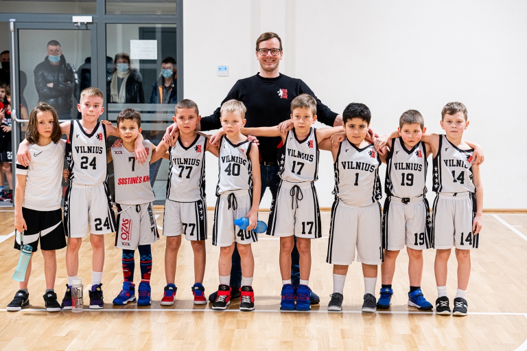 Vilniaus regiono moksleivių krepšinio čempionato geriausiems žaidėjams – „VitirON KIDS“ dovanos 